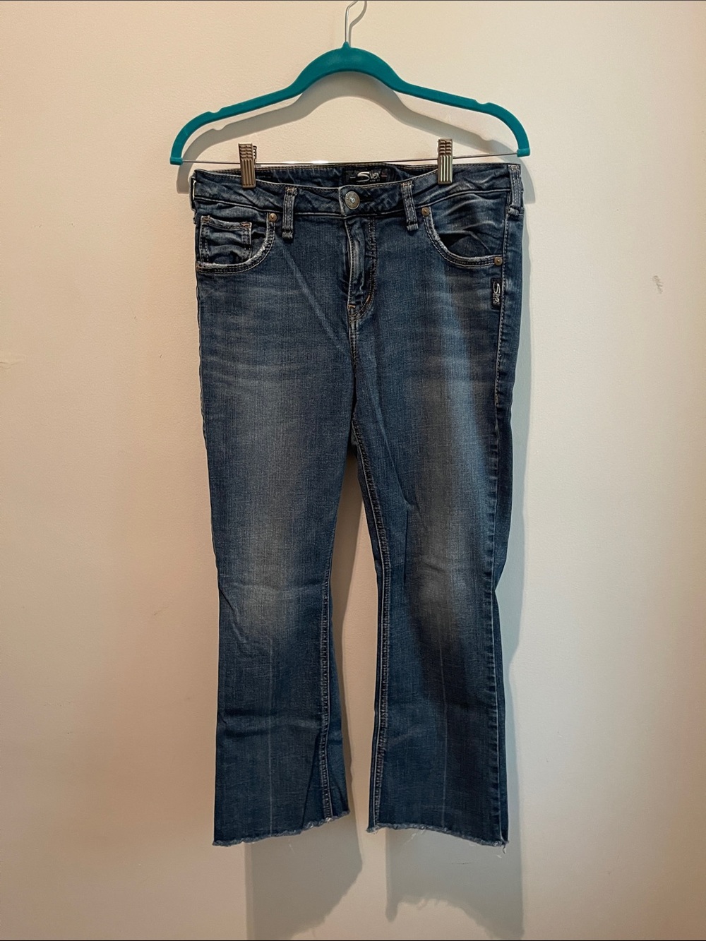 Silver Jeans Women's Dark Blue Cropped Ankle Jeans